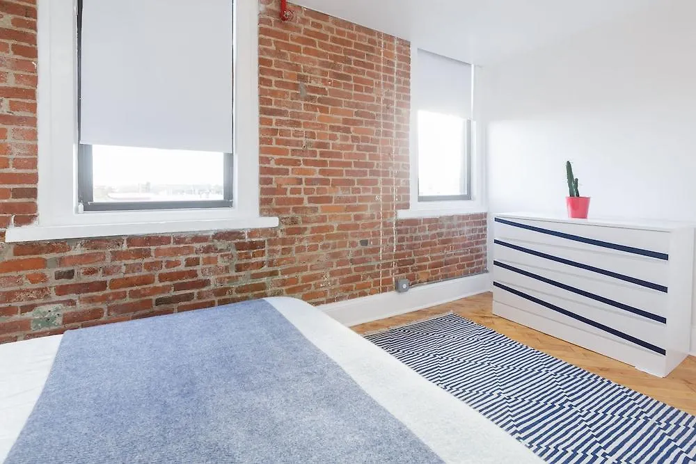 Habitat 101Brooklyn Apartment New York